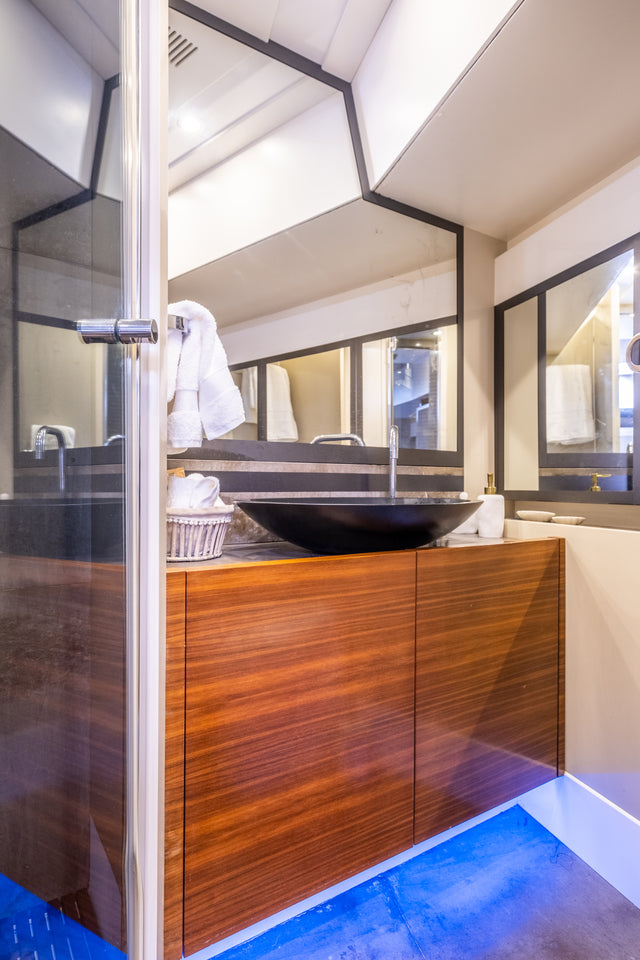 CANADOS 90 FUNKY TOWN – 2025