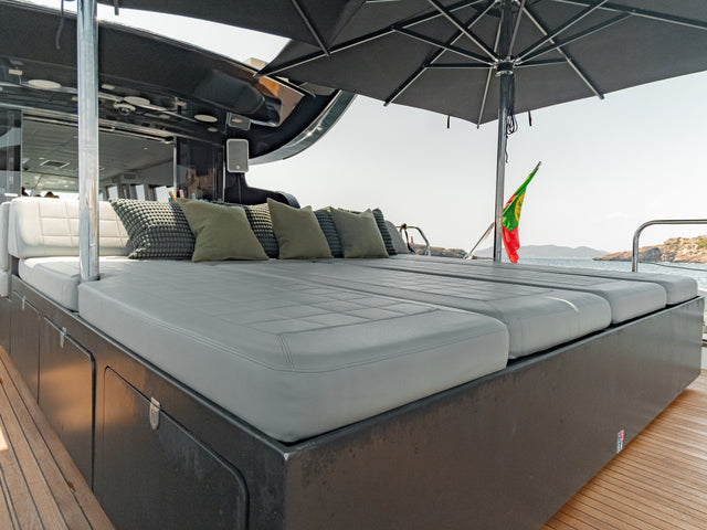 Leopard 102 | La Romana