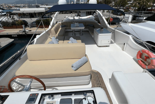 San Lorenzo 82" Angel l - Haller Experiences